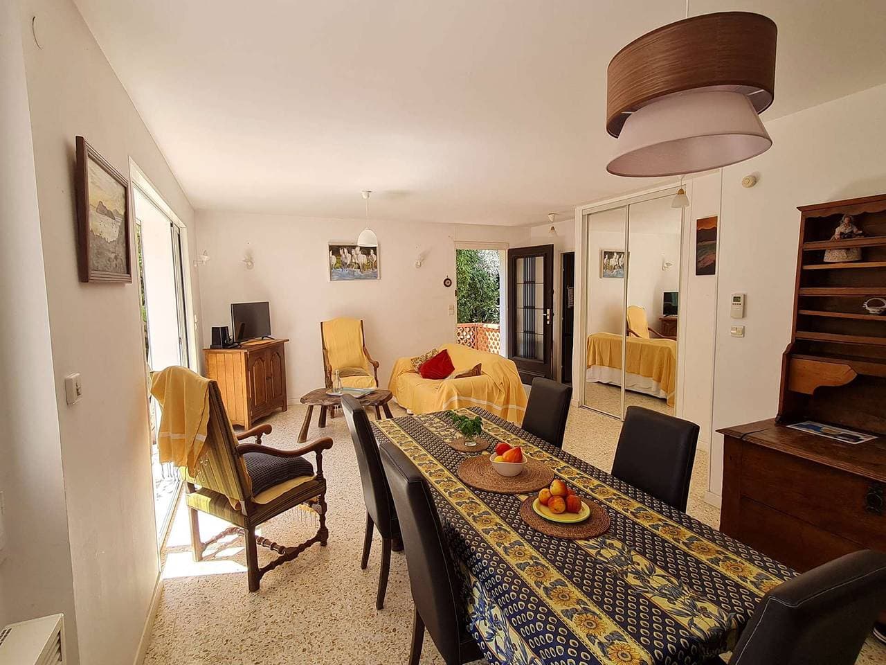 Foto 2 von 15: Villa mit 3 Schlafzimmern im Zentrum des Dorfes Saint Mandrier