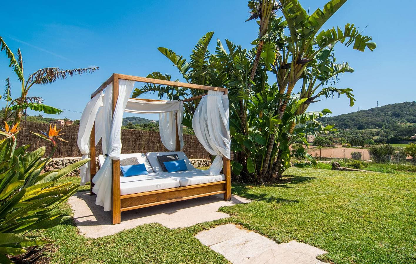 Foto 12 von 41: S'Horta Terrassenwohnung mit Pool und Grill