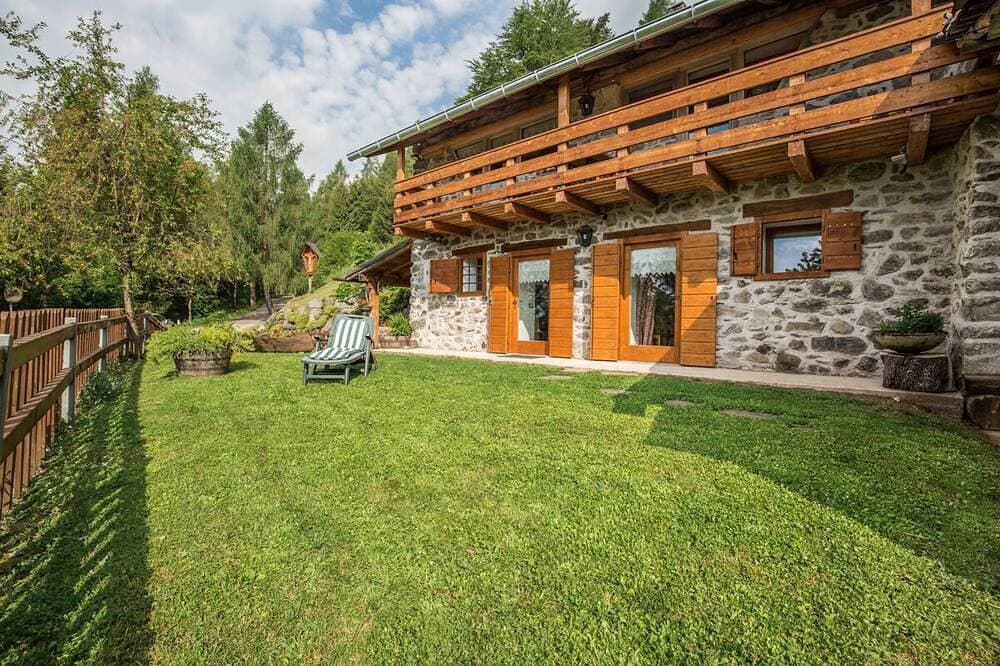 Gemütliche Berghütte 1