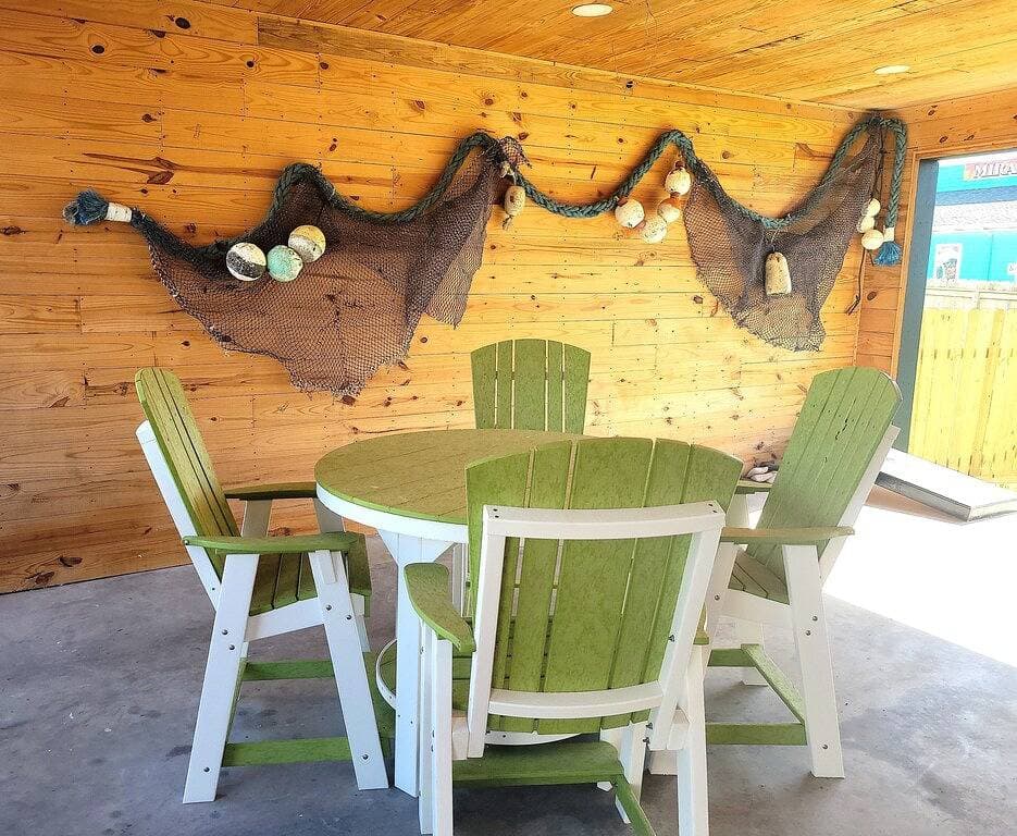 Foto 5 von 28: Affordable Efficiency 717E--In-Town, Easy Beach Access, and Pet-Friendly!
