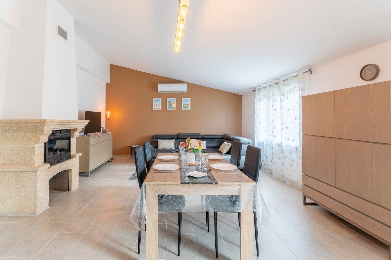 Foto 3 von 26: Ferienhaus 'Marquet' mit privater Terrasse, Gemeinschaftsgarten und Klimaanlage