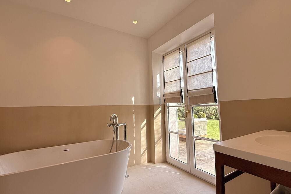 Foto 8 von 30: 6 bedroom villa completely renovated in 2026 located between sea and countryside ✨