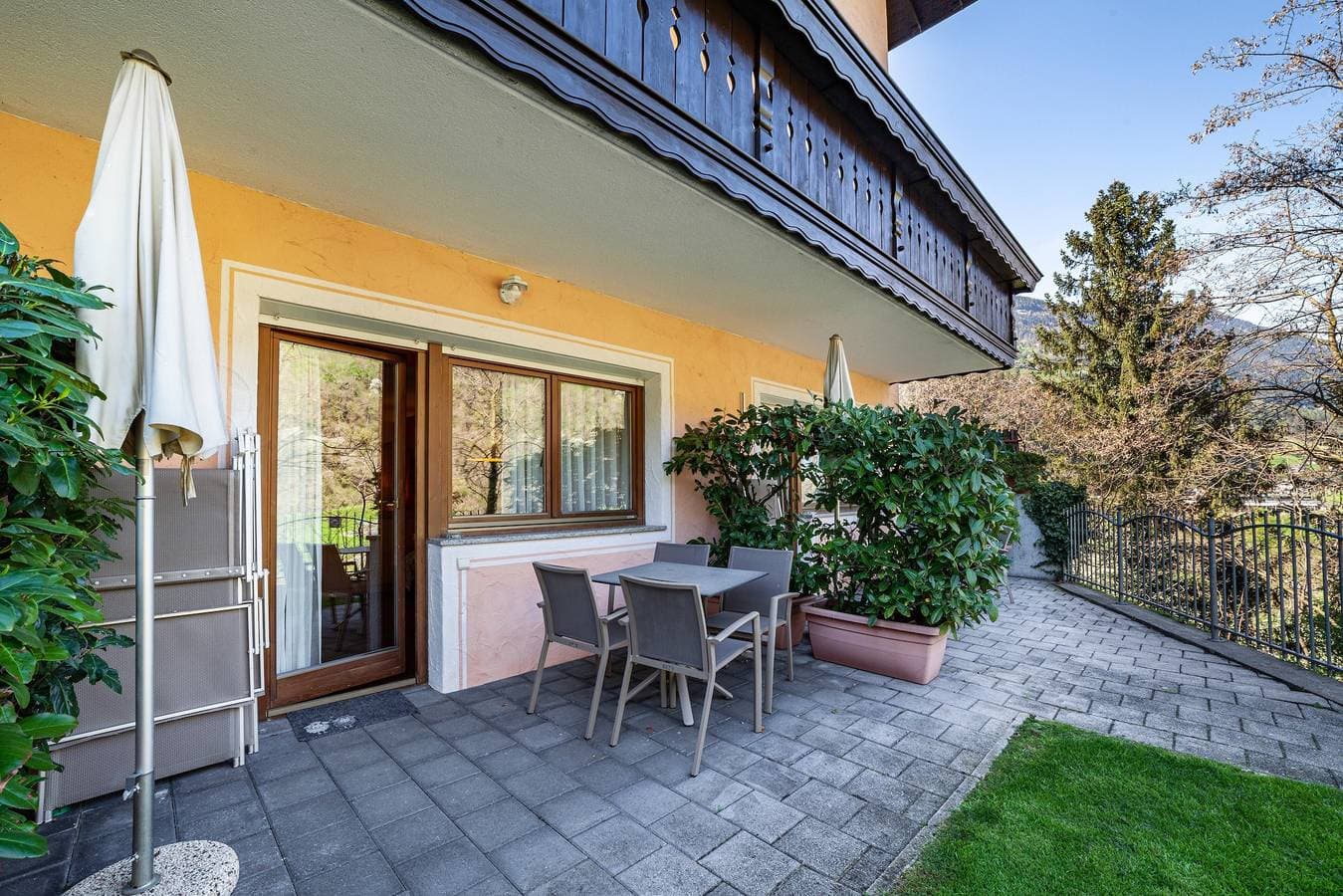 Foto 6 von 32: Ferienwohnung "Alpenhof Lodge Almrose" mit Bergblick, Pool & Sauna