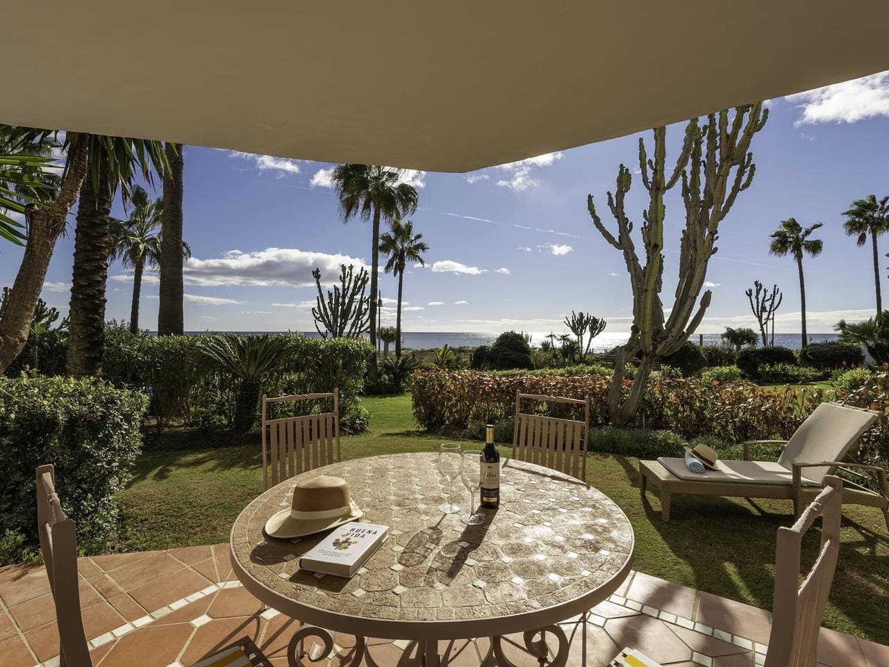 Luxuswohnung am Strand von Estepona 1