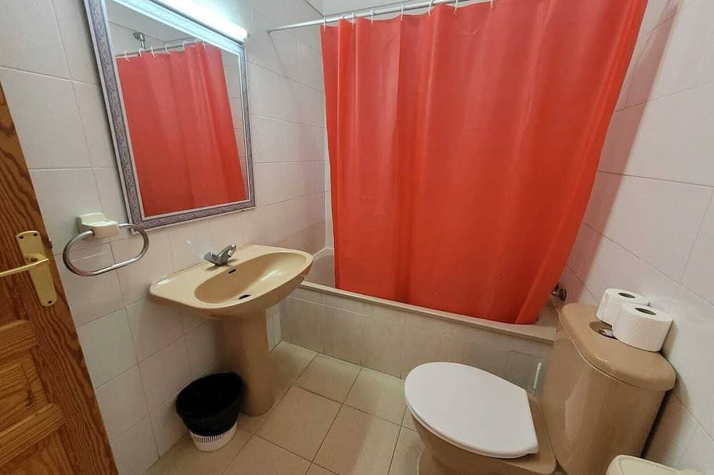 Foto 4 von 15: 1 Bed Apartment - Sleeps 2 - Pool - Parking