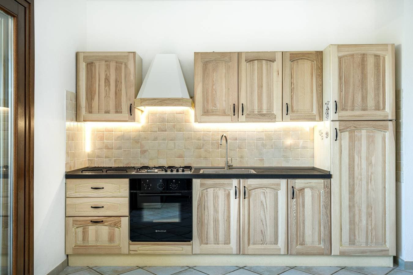 Foto 7 von 25: Apartment „Lazulite - Sardinienurlaub“ mit Gemeinschaftspool, WLAN und Klimaanlage