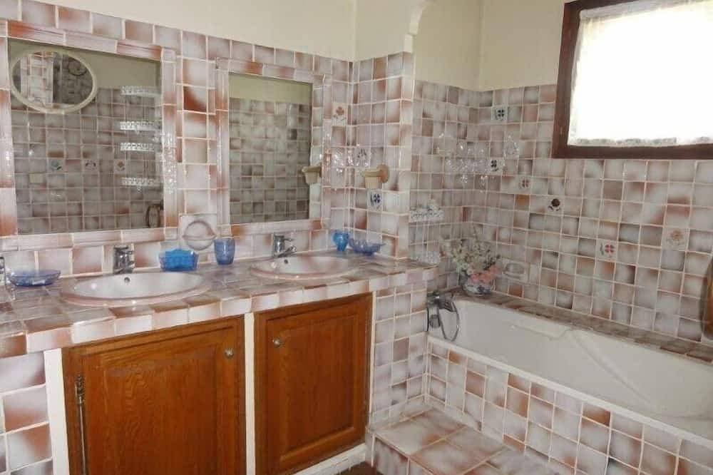 Foto 4 von 20: Villa mit privatem Pool und Garten, 5 km vom Meer entfernt