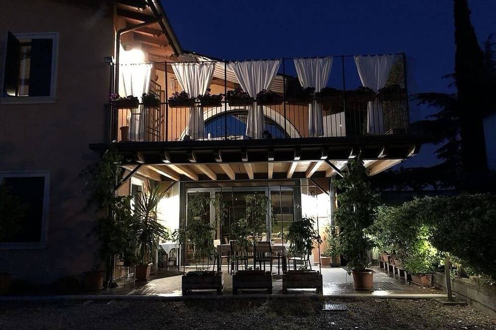 Foto 11 von 30: Verona, Wohnung mit Veranda und Garten, in singleHaus, interner Parkplatz