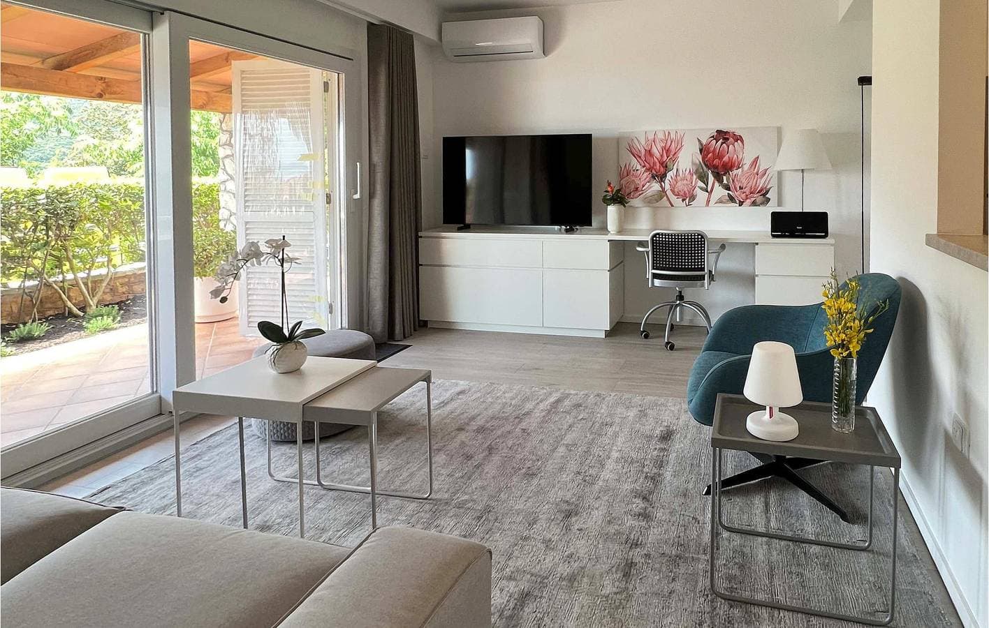 Gemütliche Ferienwohnung mit Meerblick, Terrasse, WLAN und Parkplatz, 400 m vom Strand entfernt 1