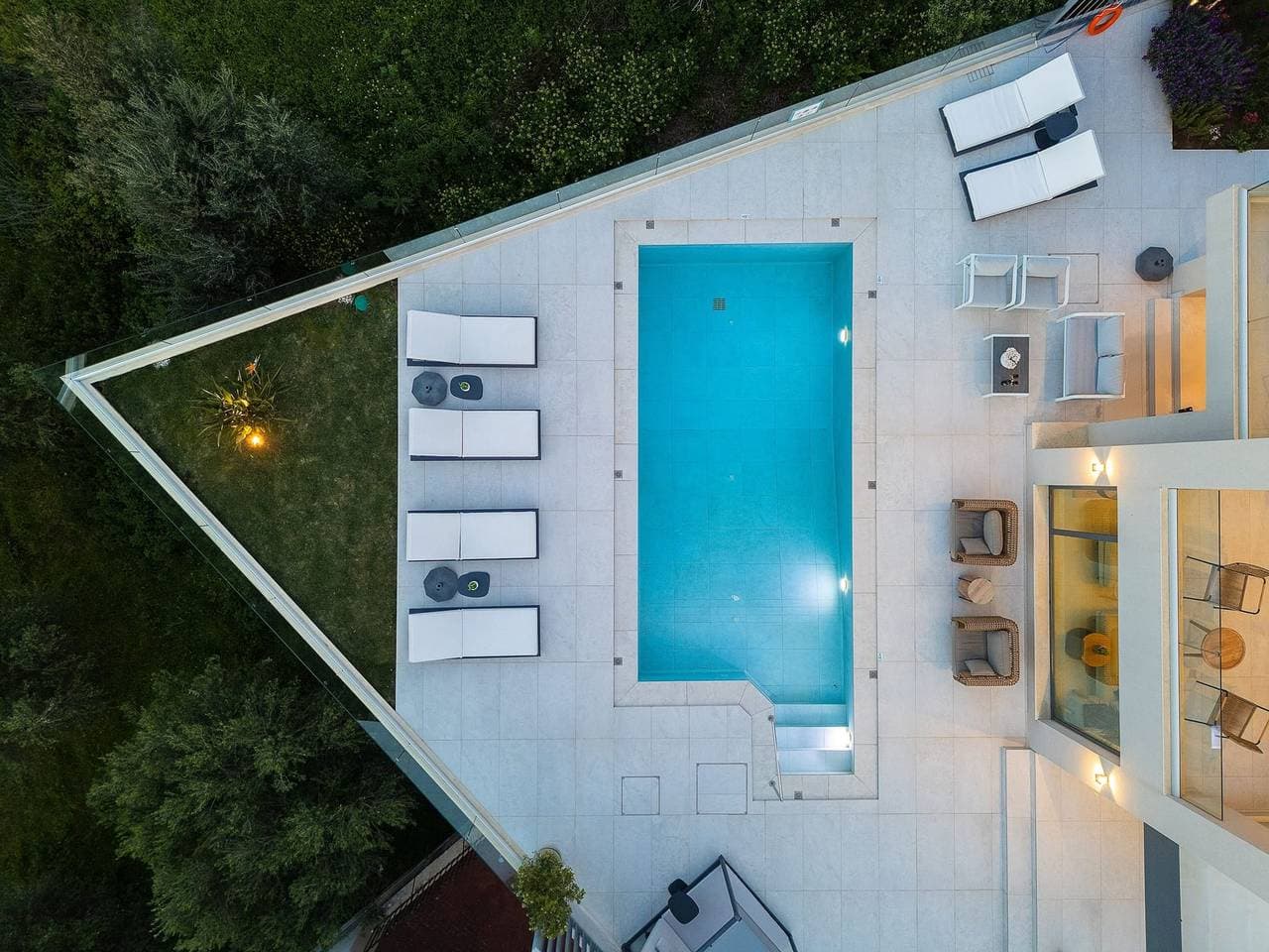 Foto 3 von 72: Villa für 8 Personen mit Terrasse