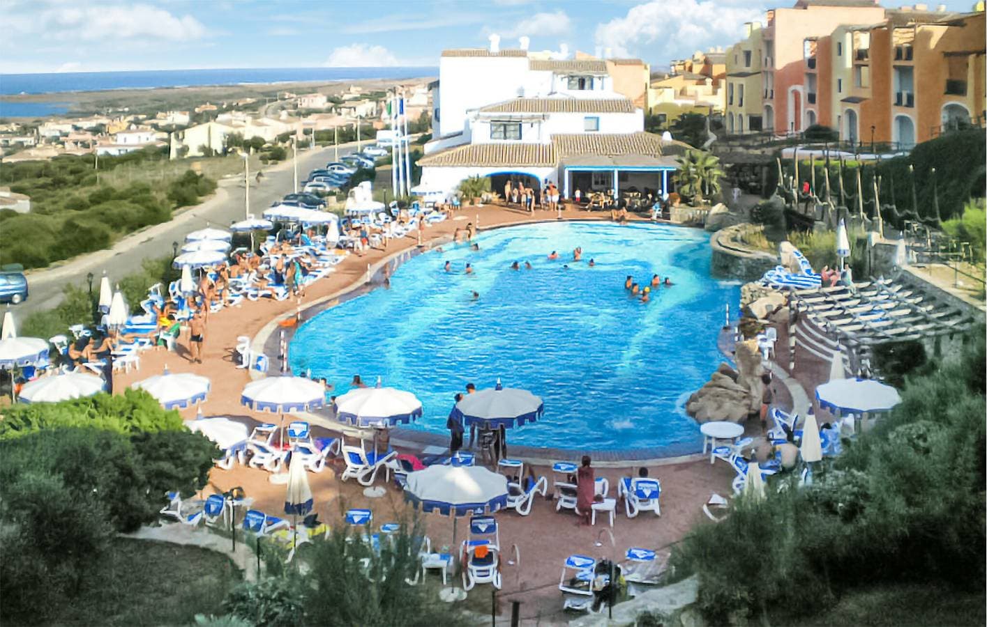 Foto 6 von 17: Appartement am Strand mit Pool und Kochnische