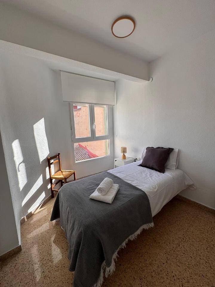 Foto 7 von 20: Three-Bedroom Apartment