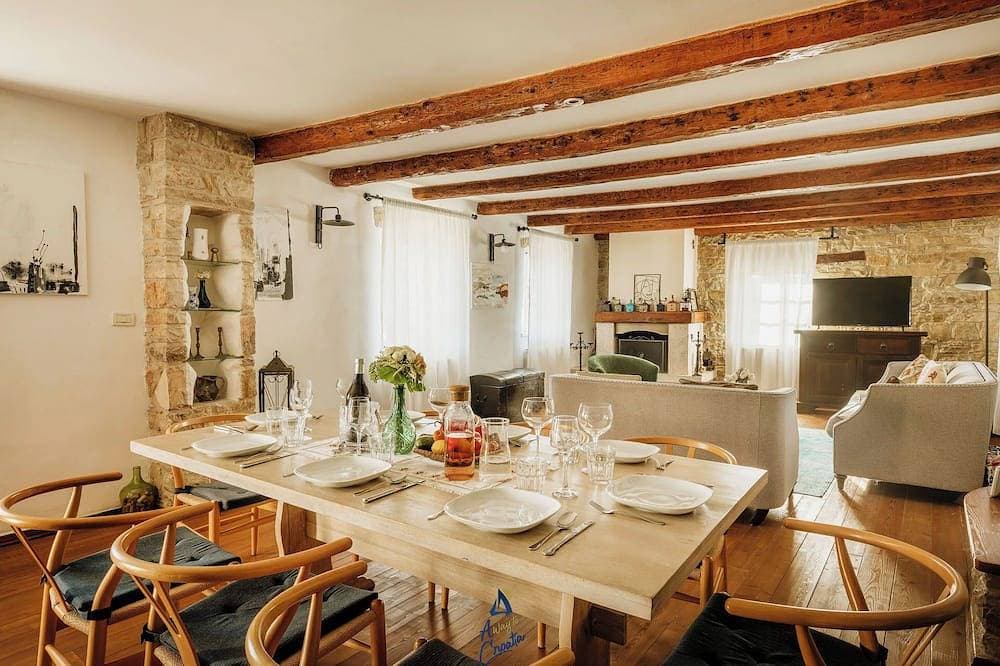 Foto 13 von 30: Rustikale Villa mit Pool für 10 Gäste