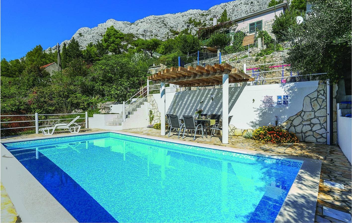 Foto 8 von 36: Gemütliche Ferienwohnung in der Nähe des Juto-Strandes mit Pool und WLAN
