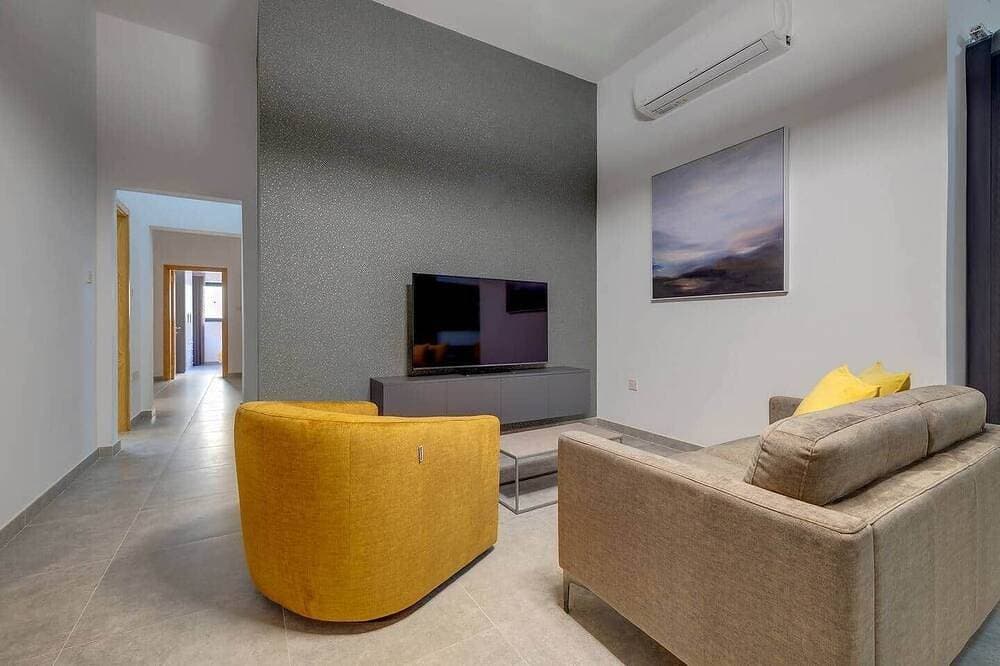 Foto 13 von 30: Charming 3Br Apartment, Steps from Balluta Bay