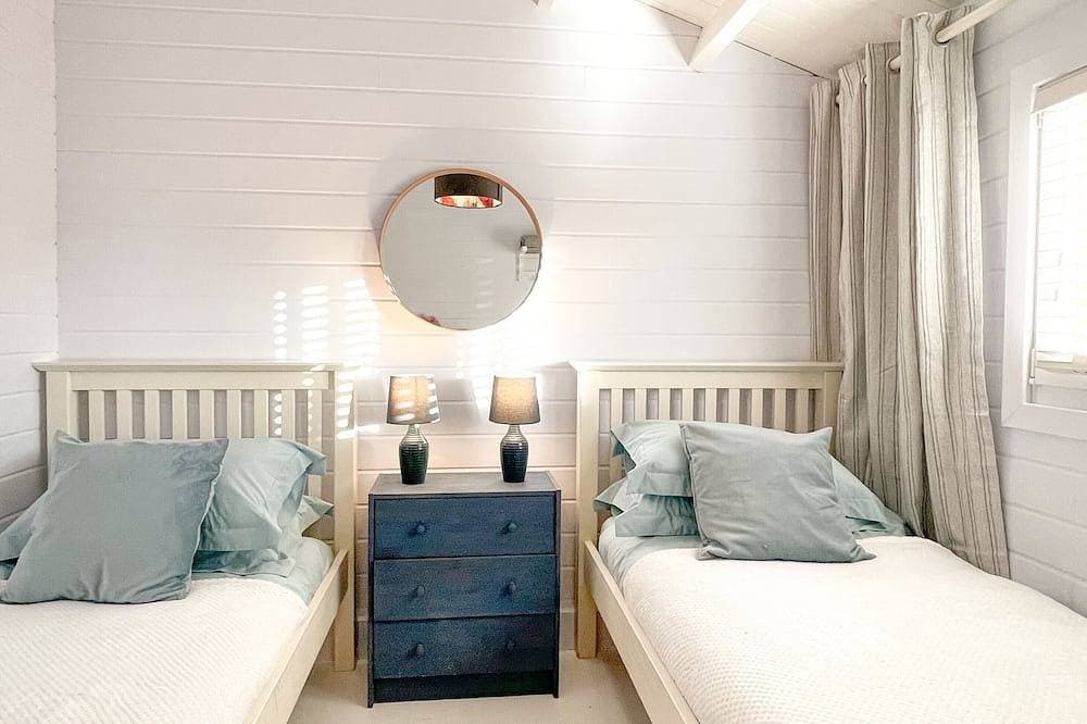 Foto 3 von 19: Herrliche Holz 2 Schlafzimmer Lodge