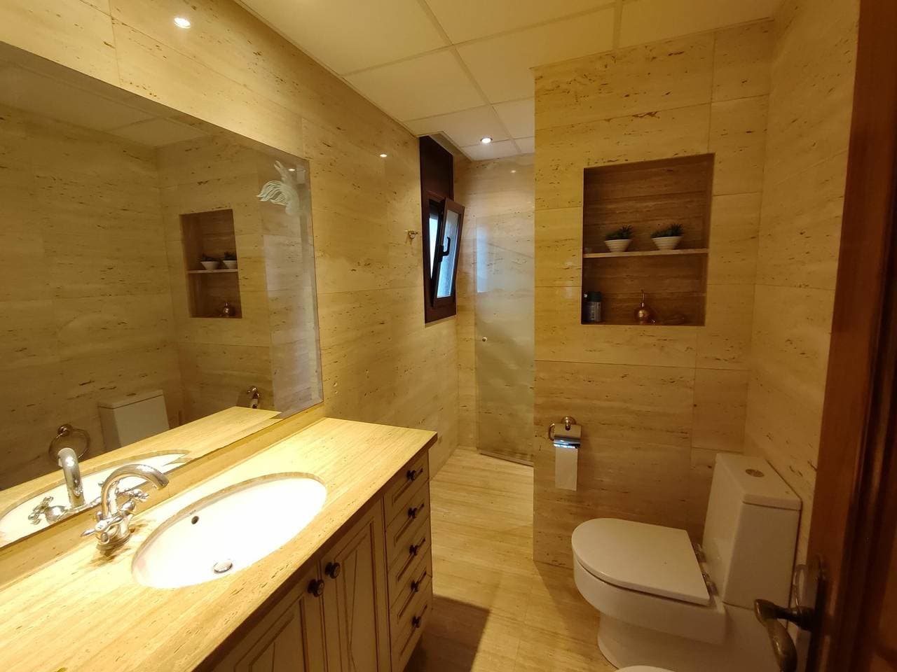 Foto 13 von 32: Villa für 7 Personen mit Terrasse