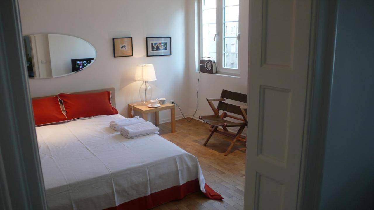 Foto 8 von 32: One-Bedroom Apartment