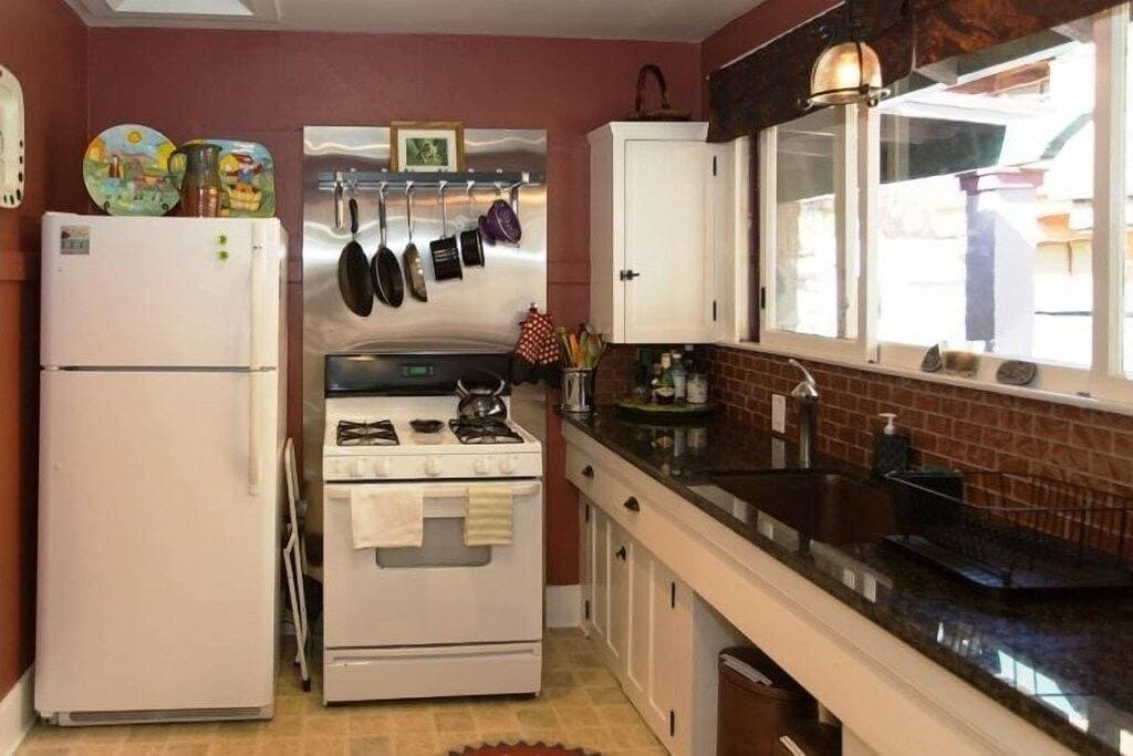 Foto 13 von 25: Fabulous Downtown Living, 1 Br / 1 Ba
