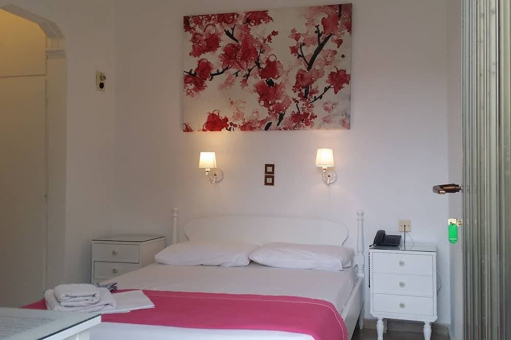 Foto 3 von 20: Zweibettzimmer vor dem Strand von Agia Marina