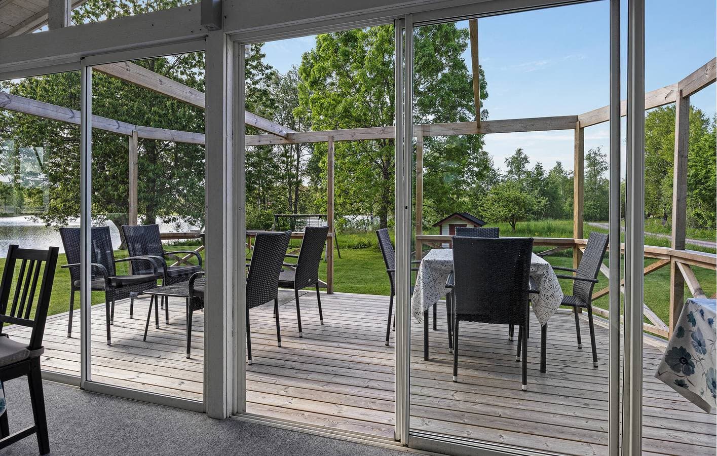 Foto 11 von 31: Ferienhaus für 9 Personen mit Terrasse