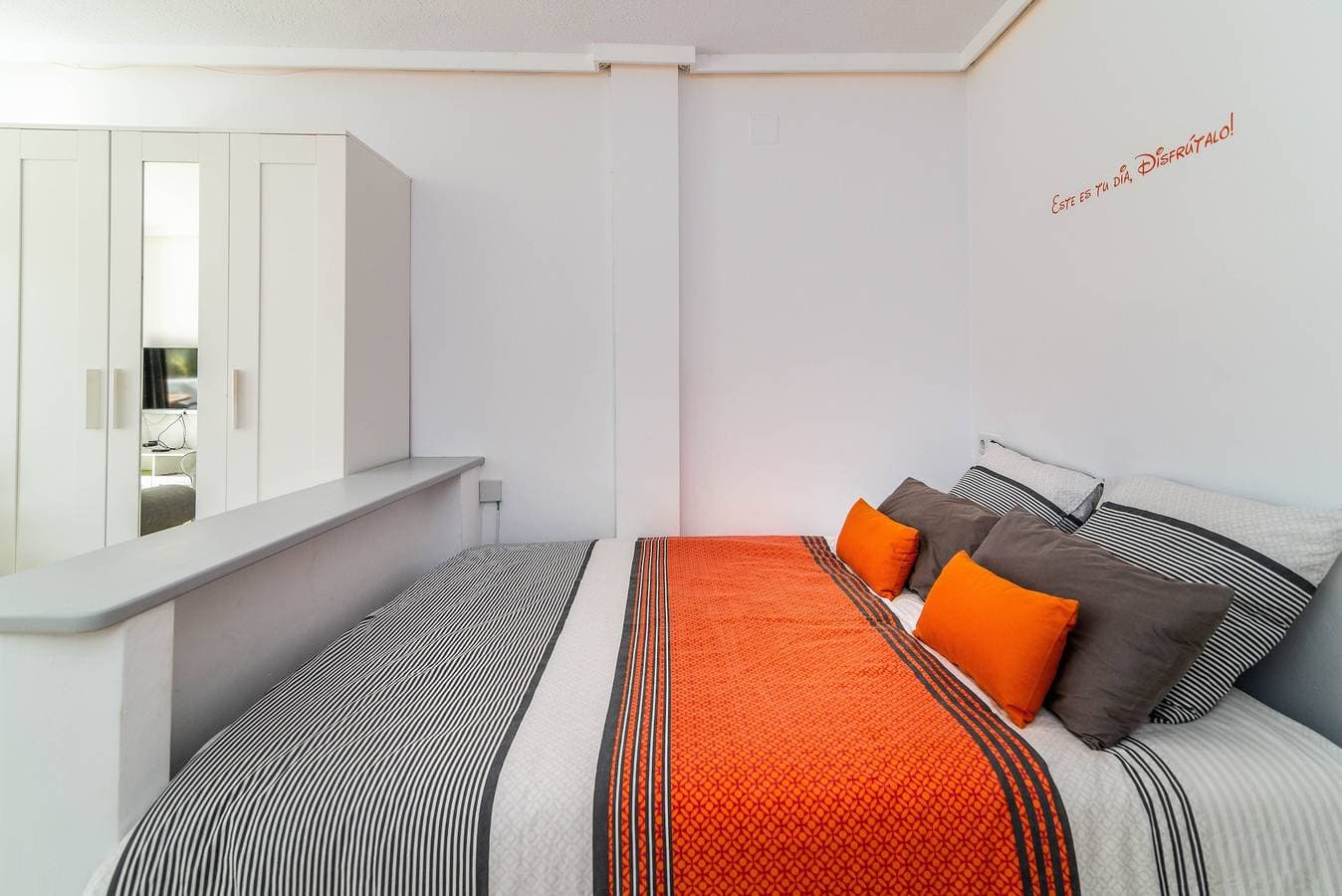 Foto 13 von 25: Einzimmerwohnung in Marbella mit Terrasse, Gemeinschaftspool und WLAN
