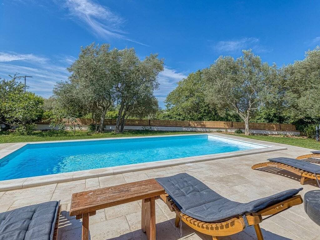 Foto 9 von 34: Agatta mit privatem Pool