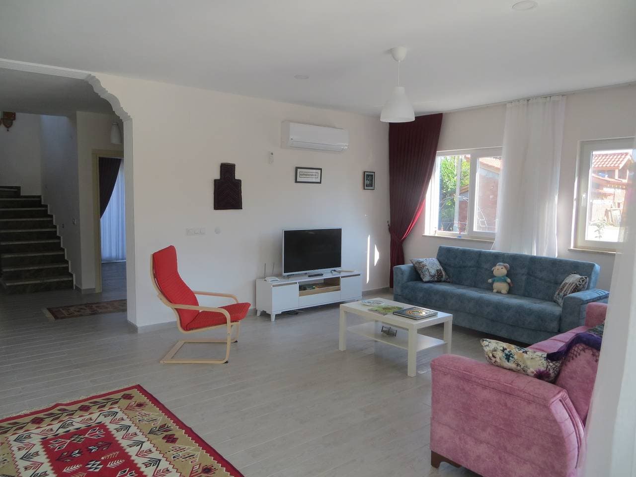 Foto 2 von 28: Villa für 10 Personen mit Garten