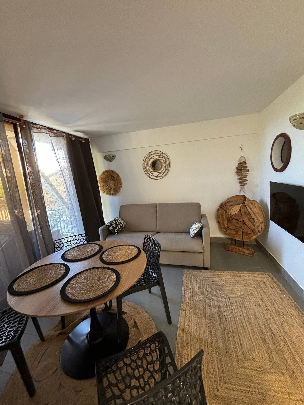 Foto 7 von 19: Ferienwohnung für 6 Personen mit Pool