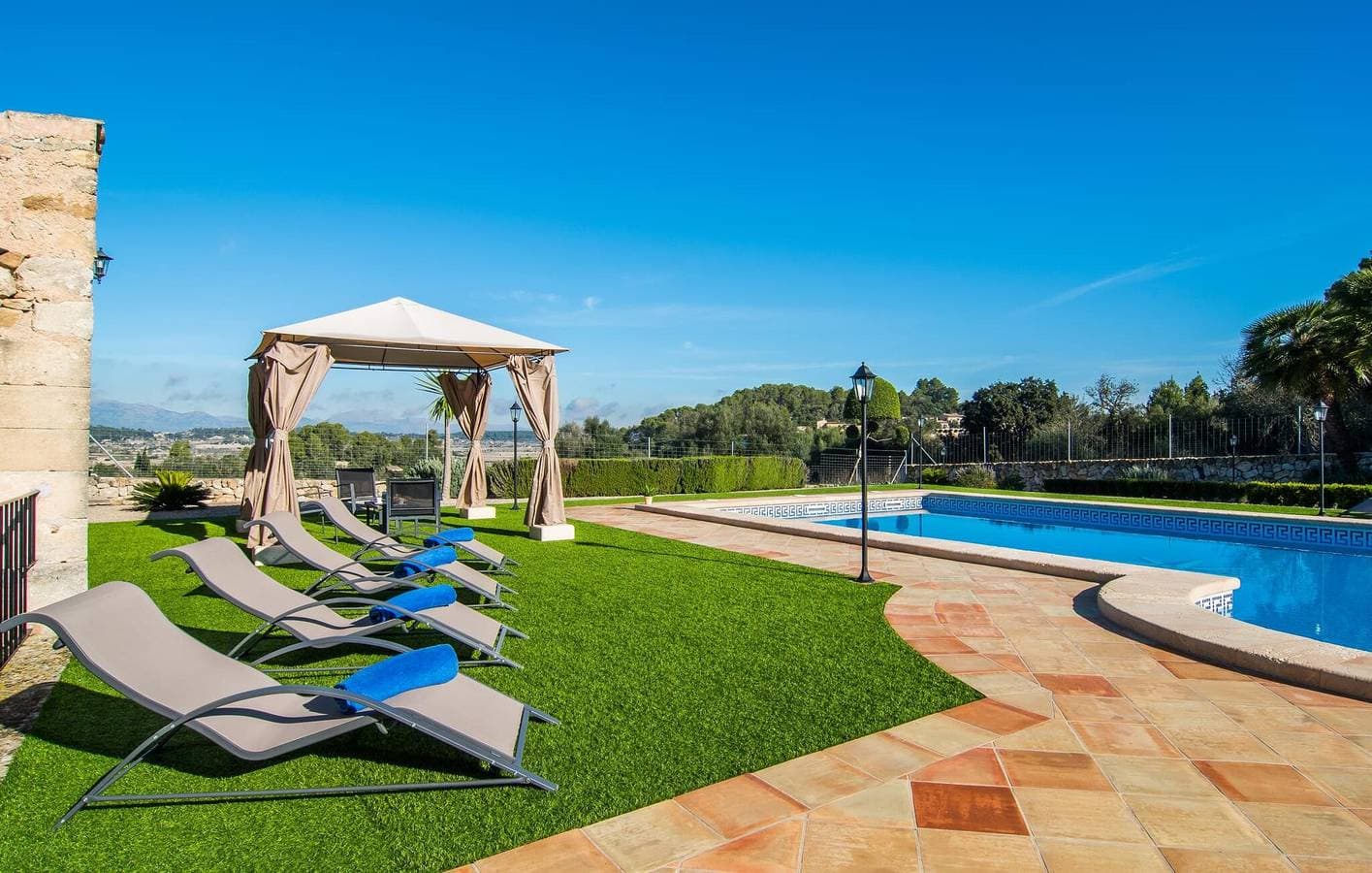 Foto 12 von 46: Sant Joan Wohnung mit Pool & Terrasse