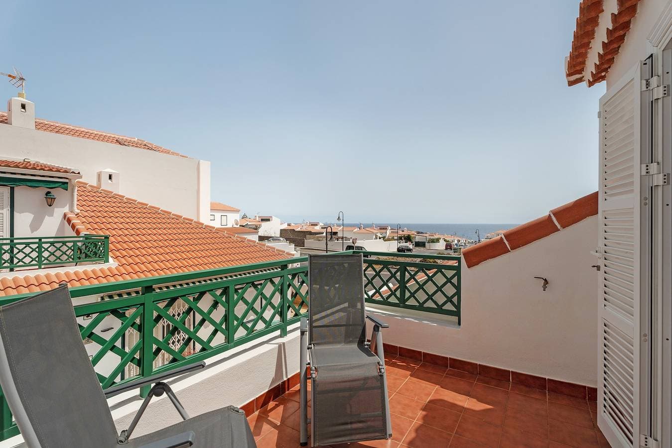 Foto 2 von 32: Ferienhaus 'Morgana' mit Meerblick, privater Terrasse und Wi-Fi