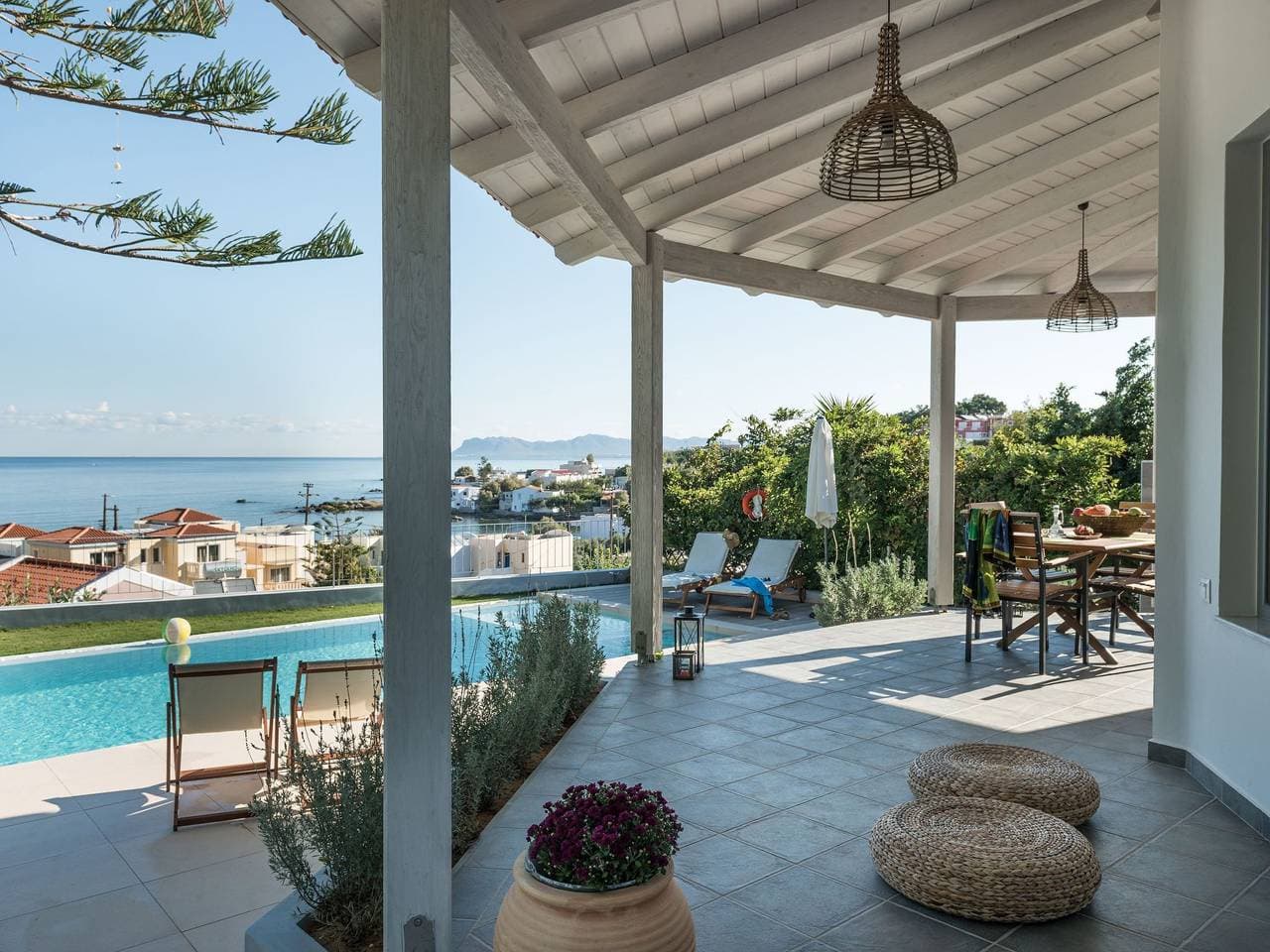 "Thea Thalassa" mit eigenem Pool 1