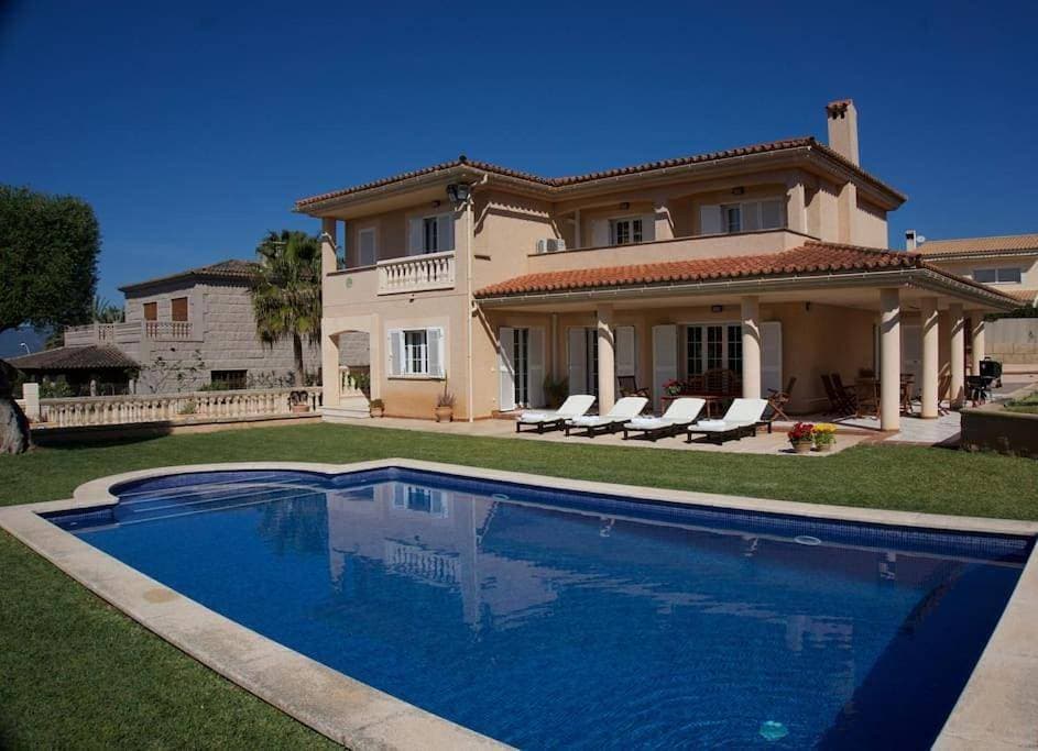 Welcome home. Willkommen. Bienvenidos 1