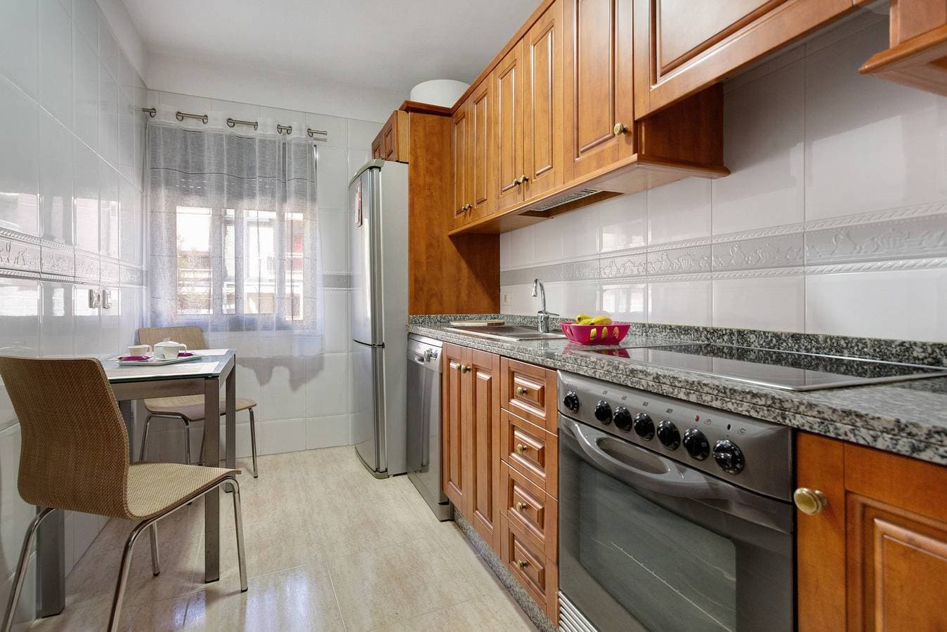 Foto 5 von 27: Ferienwohnung 'Apartamento Romo' mit Meerblick und Wi-Fi