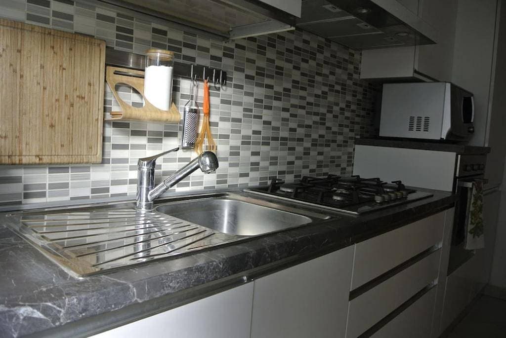 Foto 4 von 5: Three-Bedroom House