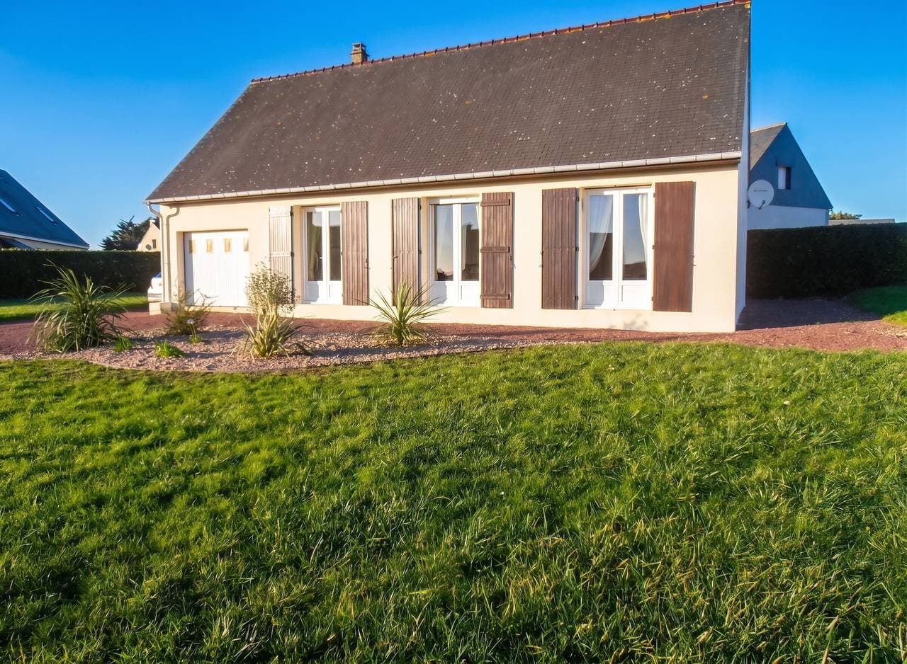 Charmantes Haus in Portbail mit Garten und Meerblick 1