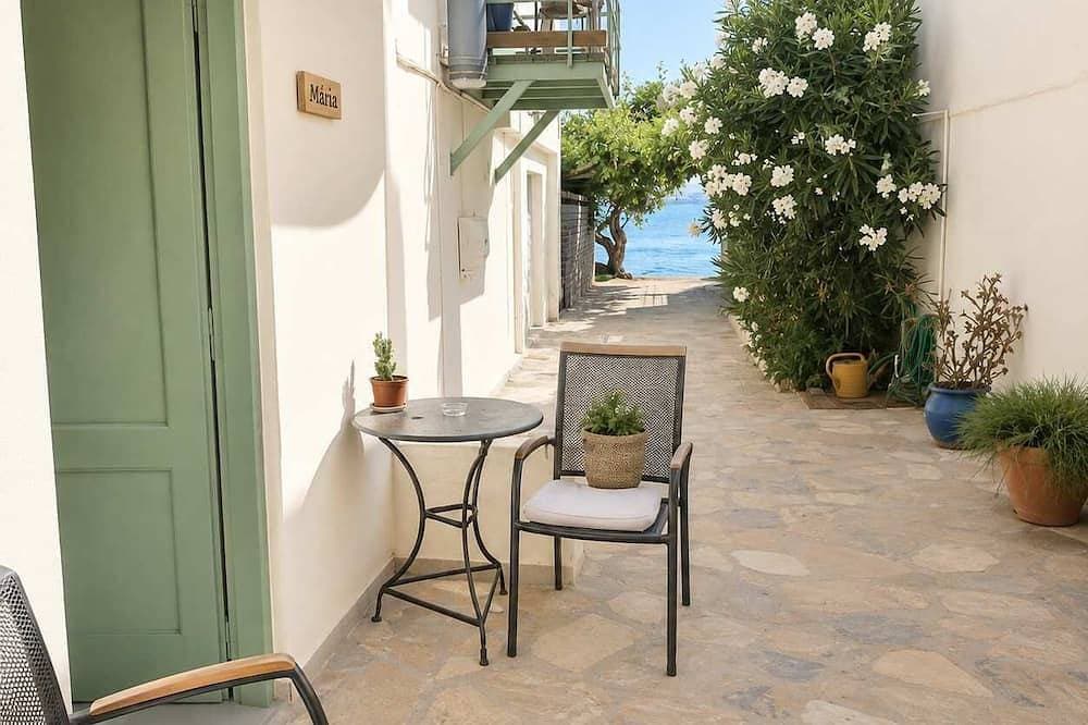 Elounda Christina Studios, Only Steps from the Sea 1