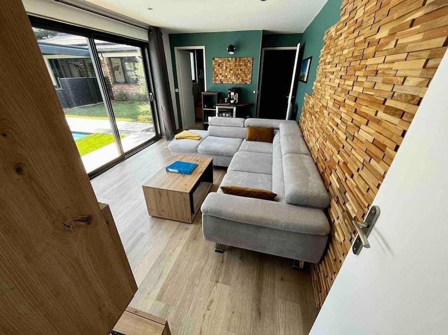 Foto 4 von 5: Double Room with Pool View