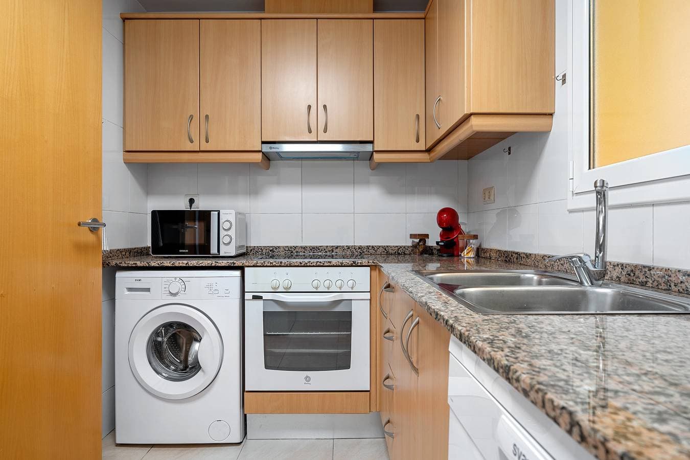 Foto 10 von 20: Ferienwohnung 'Sara' mit Privatterrasse, WLAN und Klimaanlage
