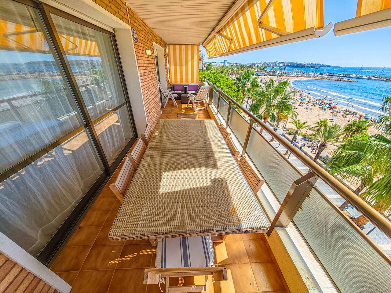 Foto 7 von 36: Geräumige Wohnung in Salou mit Parkplatz und Meerblickterrasse