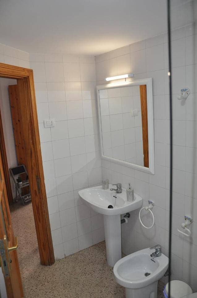 Foto 7 von 21: Two-Bedroom Apartment