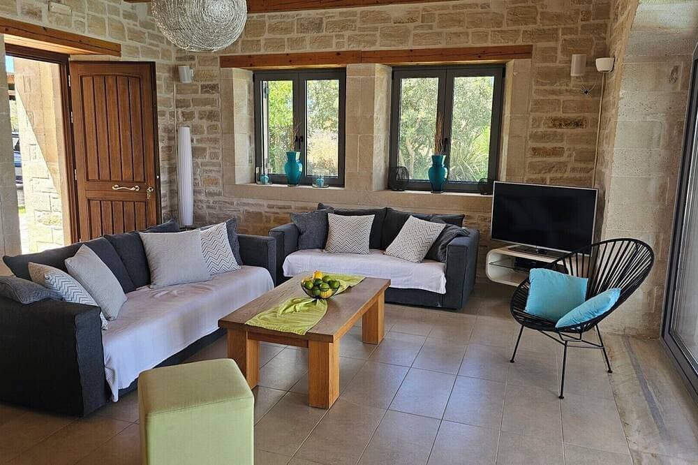 Foto 11 von 30: Naturstein - Villa Lemoni mit traumhaftem Ausblick und beheizbarem Pool
