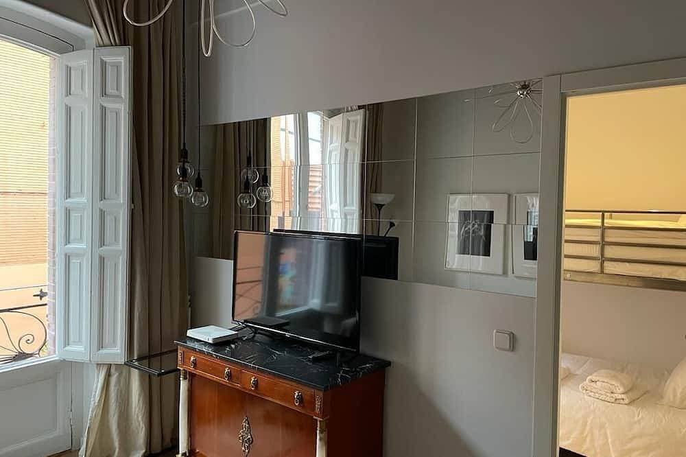 Foto 7 von 30: Madrid 1910, außen, Balkone, 2 Badezimmer, WiFi, neben U-Bahn und Zug.