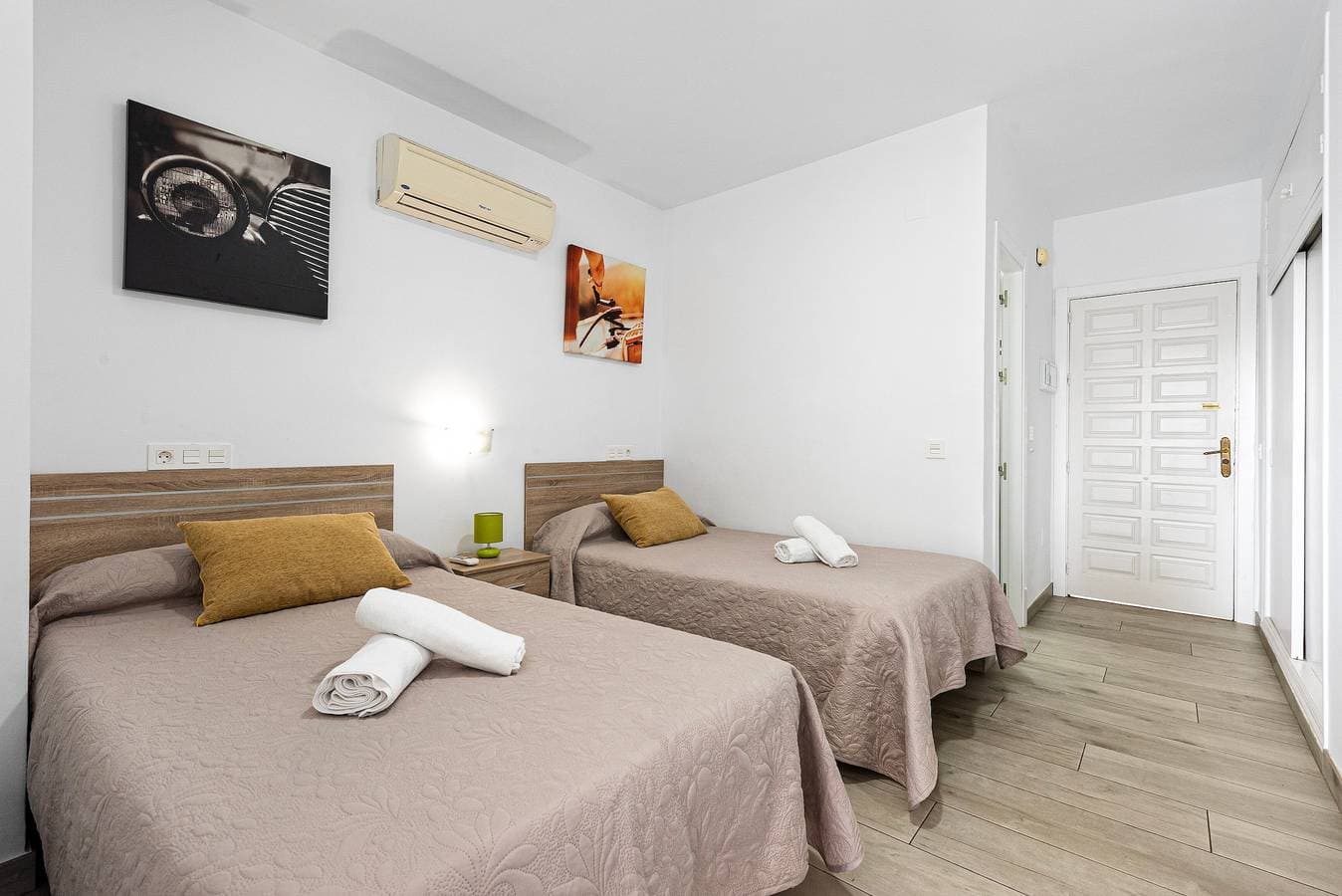 Foto 6 von 30: Ferienwohnung 'Carihuela Palace Beach' mit privatem Pool, Wi-Fi und Klimaanlage