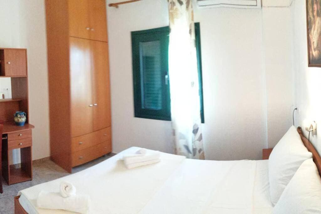 Foto 12 von 24: Three-Bedroom House