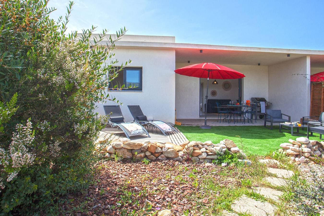 Foto 11 von 41: Ferienwohnung für 6 Personen mit Garten