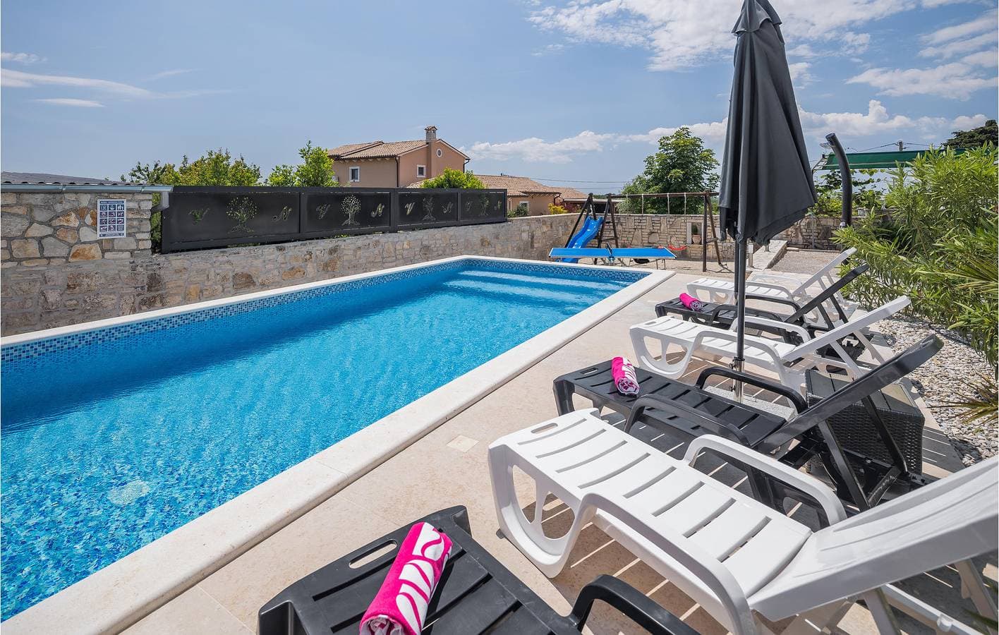 Foto 4 von 24: Gemütliche 1-Zimmer-Wohnung mit Pool und Terrasse, 400 m vom Restaurant Vorichi entfernt