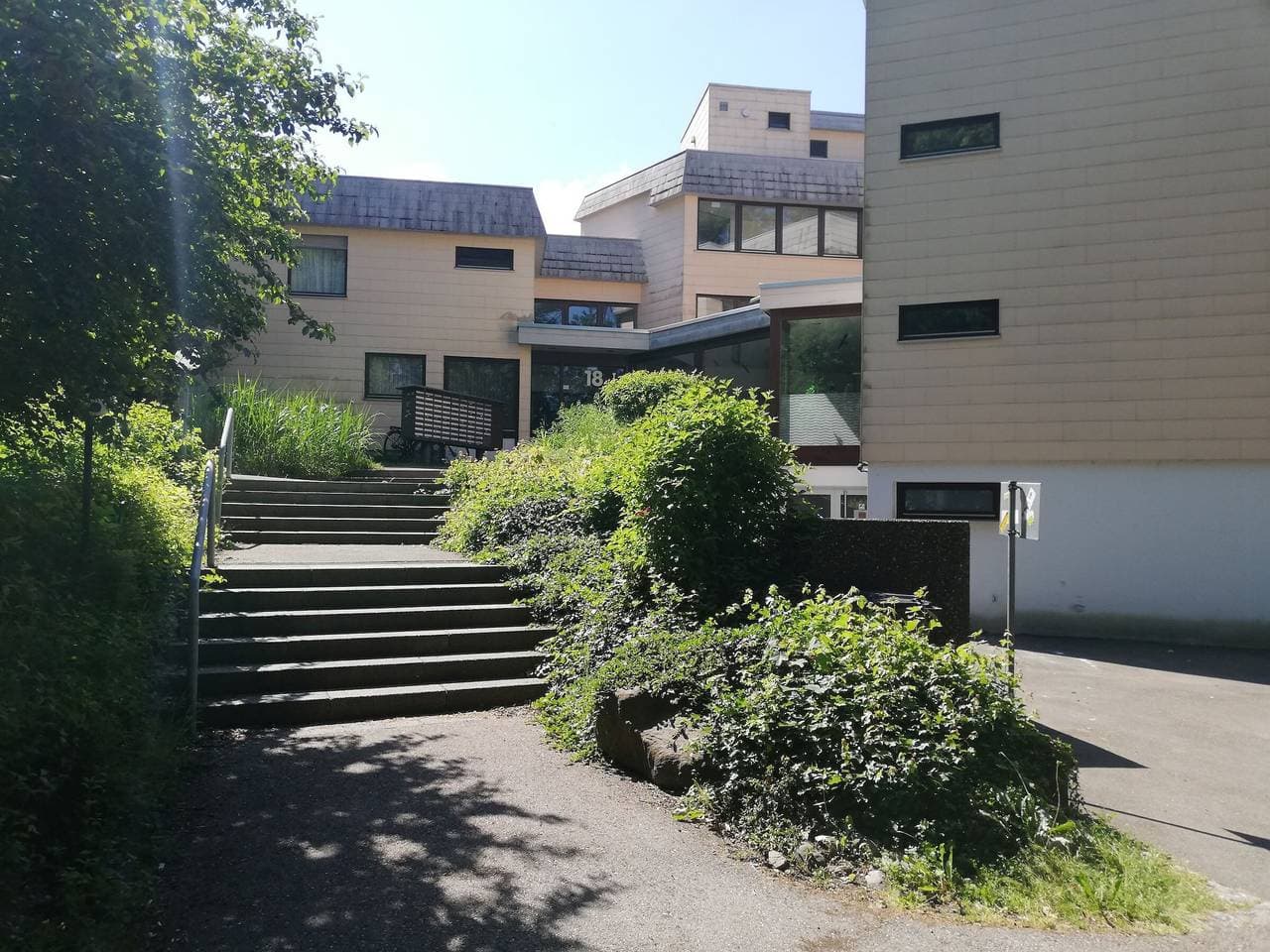 Foto 13 von 16: Ferienwohnung 'Lived-in' mit Bergblick, Balkon und Wi-Fi