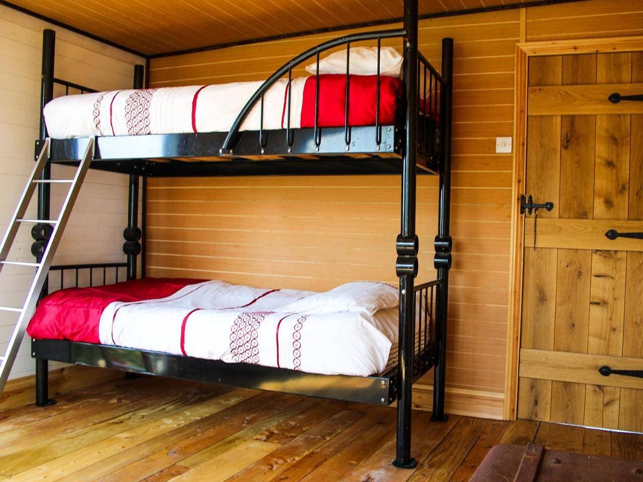 Foto 13 von 25: Two-Bedroom Holiday Home