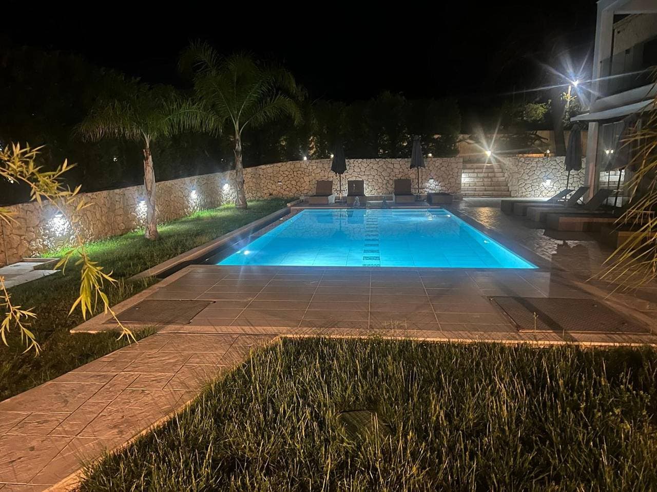 Foto 5 von 38: Villa „Spyridoula Suites“ mit Bergblick, WLAN und Klimaanlage